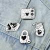 Vintage Daily Supplies Pins Black and White Heart Shaped TV CD Player Lock Pop Can Brooches Badges Backpack Clothing Accessories