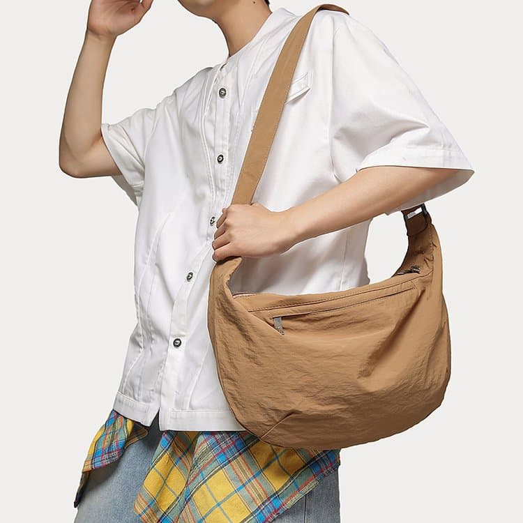 Large capacity dumpling bag versatile shoulder messenger bag