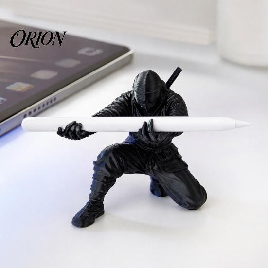 Vielseitiger Stifthalter 3D-gedruckter Ninja-Halter, Einzigartige Figur, Kreativer tragbarer Ständer Schreibtisch-Organizer, Schreibtisch-Dekoration Bastelarbeit zur Aufbewahrung Büro