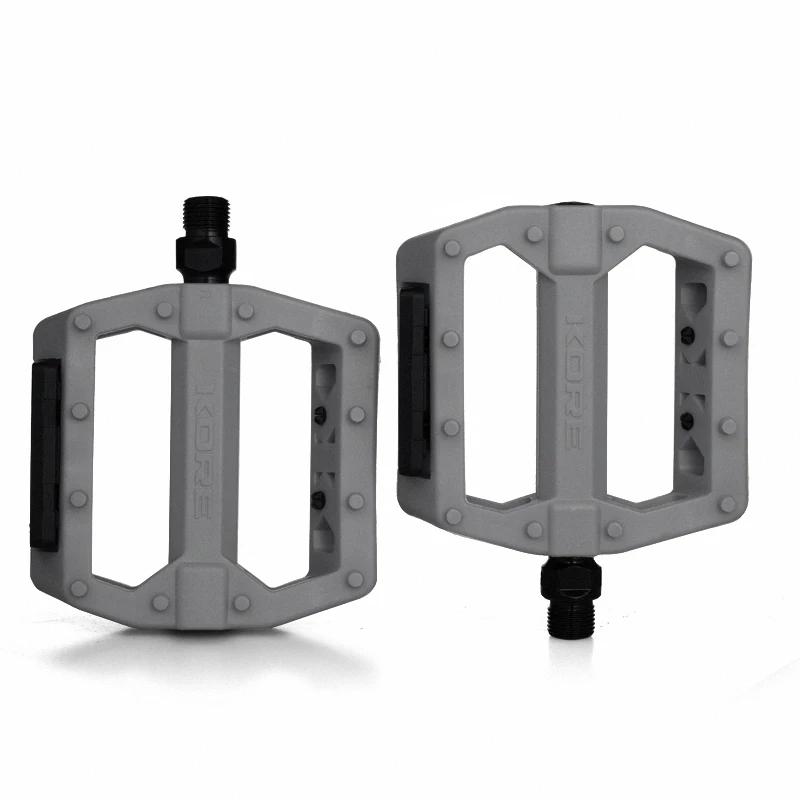 Nylon Anti-Slip Reflective Pedals Chromoly Steel Axle 14mm Lightweight for All Bikes Folding Bike Compatible