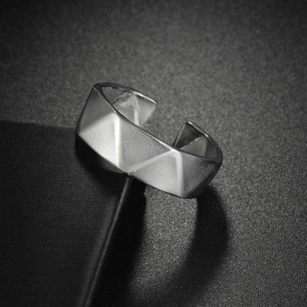 Adjustable Non-Fade Electroplated Couple's Ring