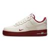 Nike Air Force 1 07 SE 40. Jubiläum - Sail Team Red Damen-Sneaker Creme Metallic-Gold Schwarz DQ7582-100