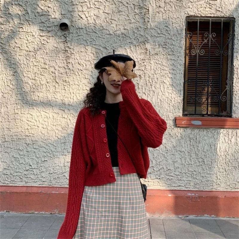 Retro Loose Lazy Wind Knitted Cardigan Women's Autumn and Winter New Solid Color Twist Short Sweater Jacket