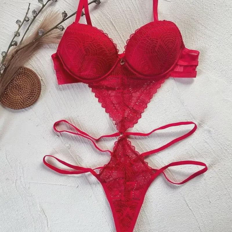 2023 Women's European & American Lace Sexy Pajamas: Strap-Free One-Piece Body Shaping Suit
