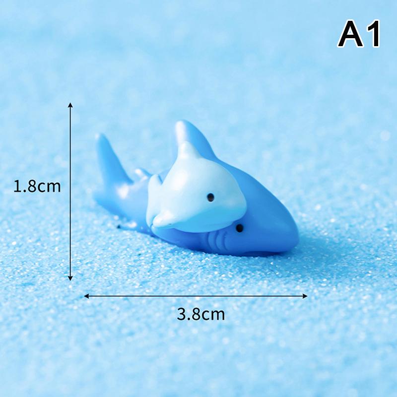 Mini Ocean Figurine Resin Ornaments Cute Marine Life Sea Animals Tiny Statue Aquarium Home Desktop Micro Landscape Decor