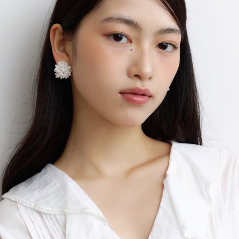 FANTASTIC PLANET pearl bloom earrings