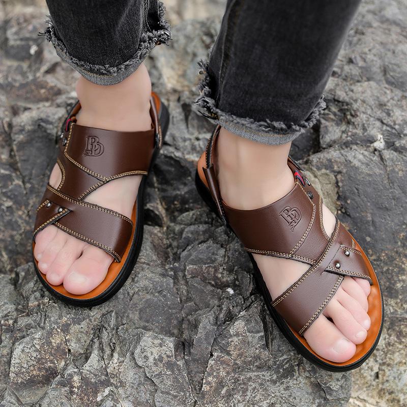 Men's Sandals Summer Leather Soft Sole Non-slip Beach Shoes 2025 New Large Size Casual Wear Cool Slippers