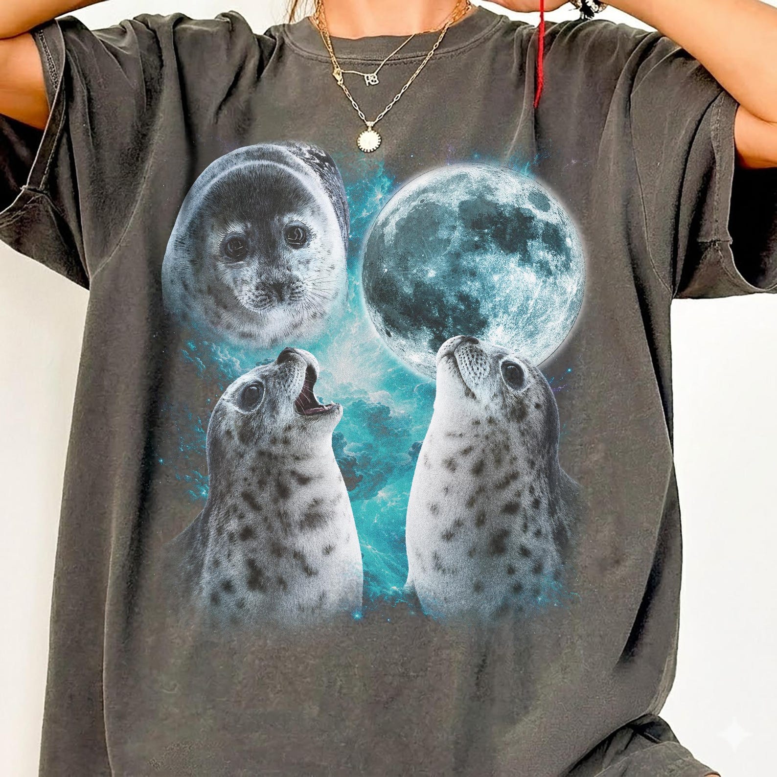 Comfort Colors Seal T-Shirt, Three Seals Moon Graphic Tee, Seal Lover Shirt, Funny Ocean Animal Gift For Her, Aquarium Zoo Animal Tee XL