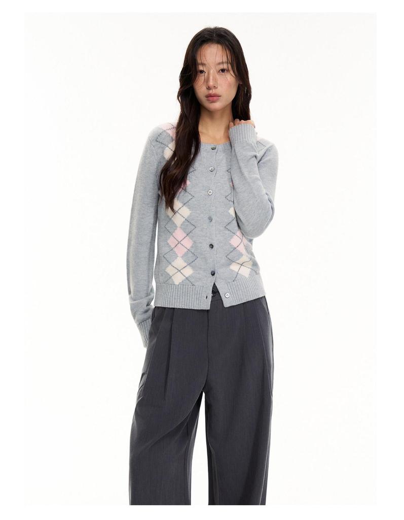 Women's Early Autumn College-Style Knit Cardigan - Color Block Diamond Pattern