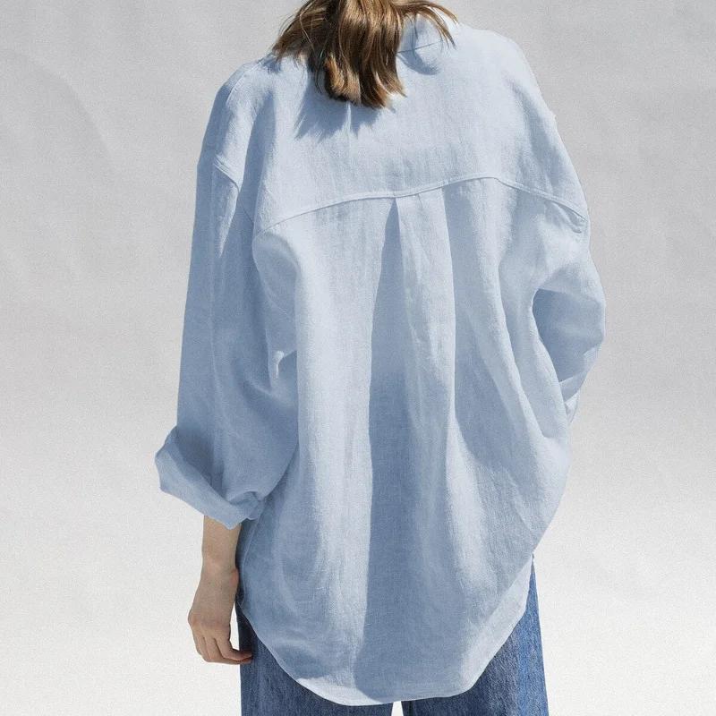 Lockeres Leinenhemd im französischen Stil für Damen: Schlichte und elegante Reversjacke.