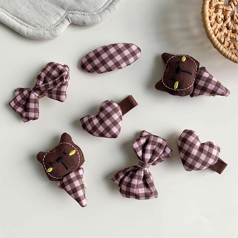 Sweet Pink Plaid Heart Cat Hair Clip - Versatile and Cute for Girls