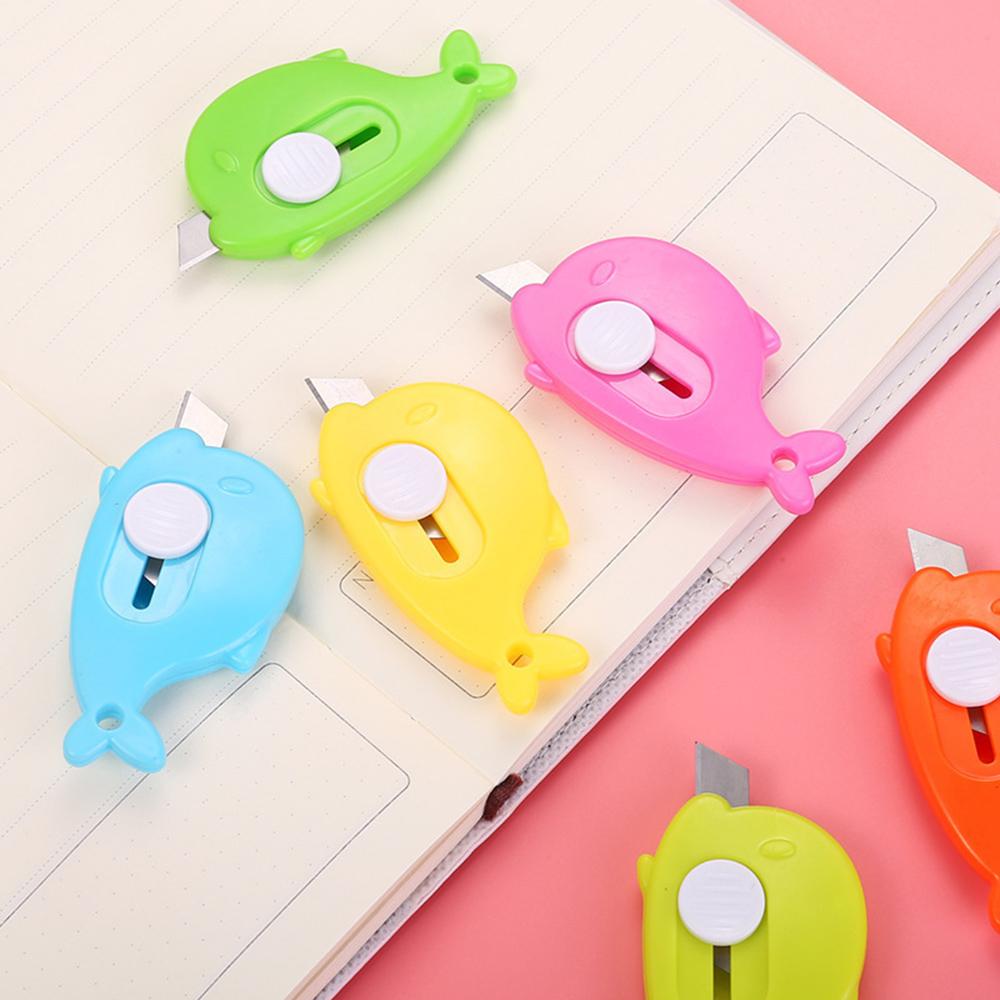

1Pc Random Mini Whale Portable Utility Knife Cute Paper Cutter Cutting Paper Razor Blade Office School Supplies Stationery Gifts