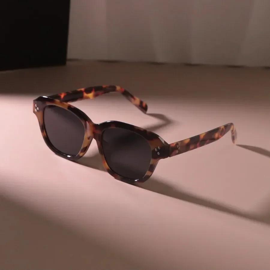 Brand Designer Classic Round Retro Sunglasses Men Women Fashion Elegant Sun Glasses Male Casual Mirror