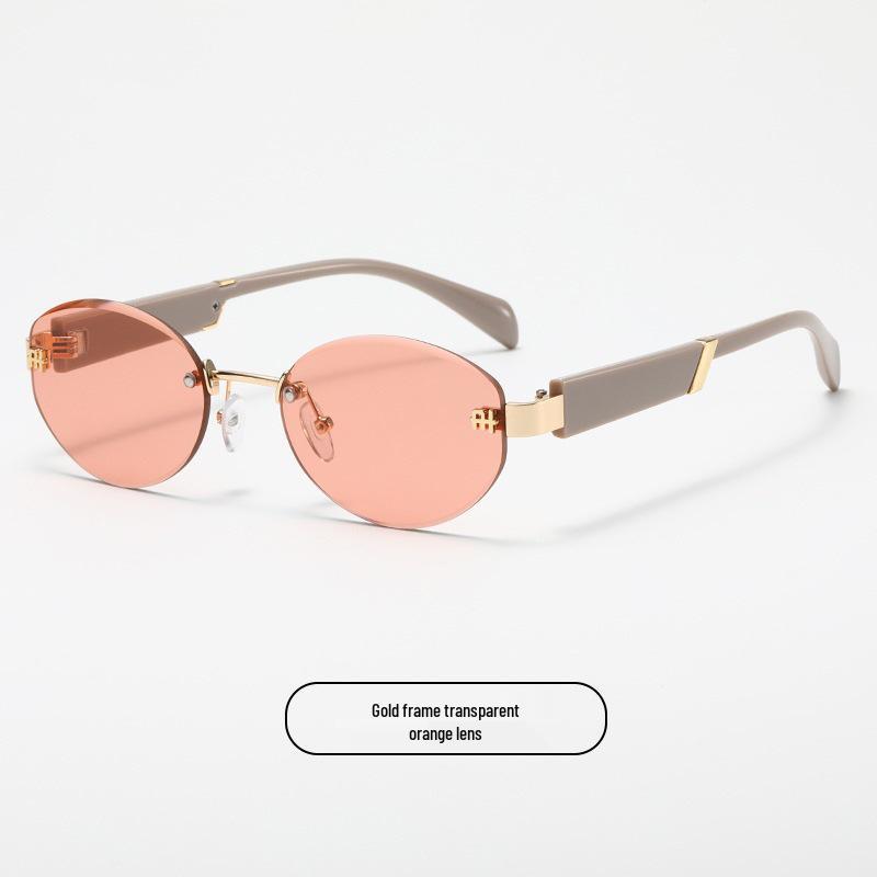 Stylish Metal Frame Sunglasses for Women - Trendy Street Style & Sun Protection