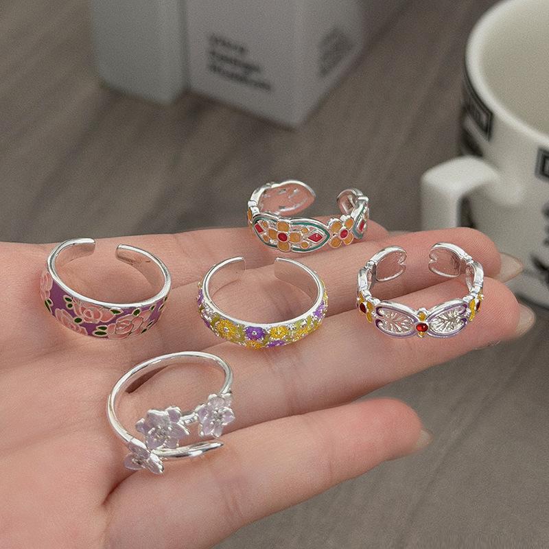 Niche High-End Sweet Sister Country Tide Style Colored Enamel Flower Retro Pattern Open Ring Stacked With Personalized Ring