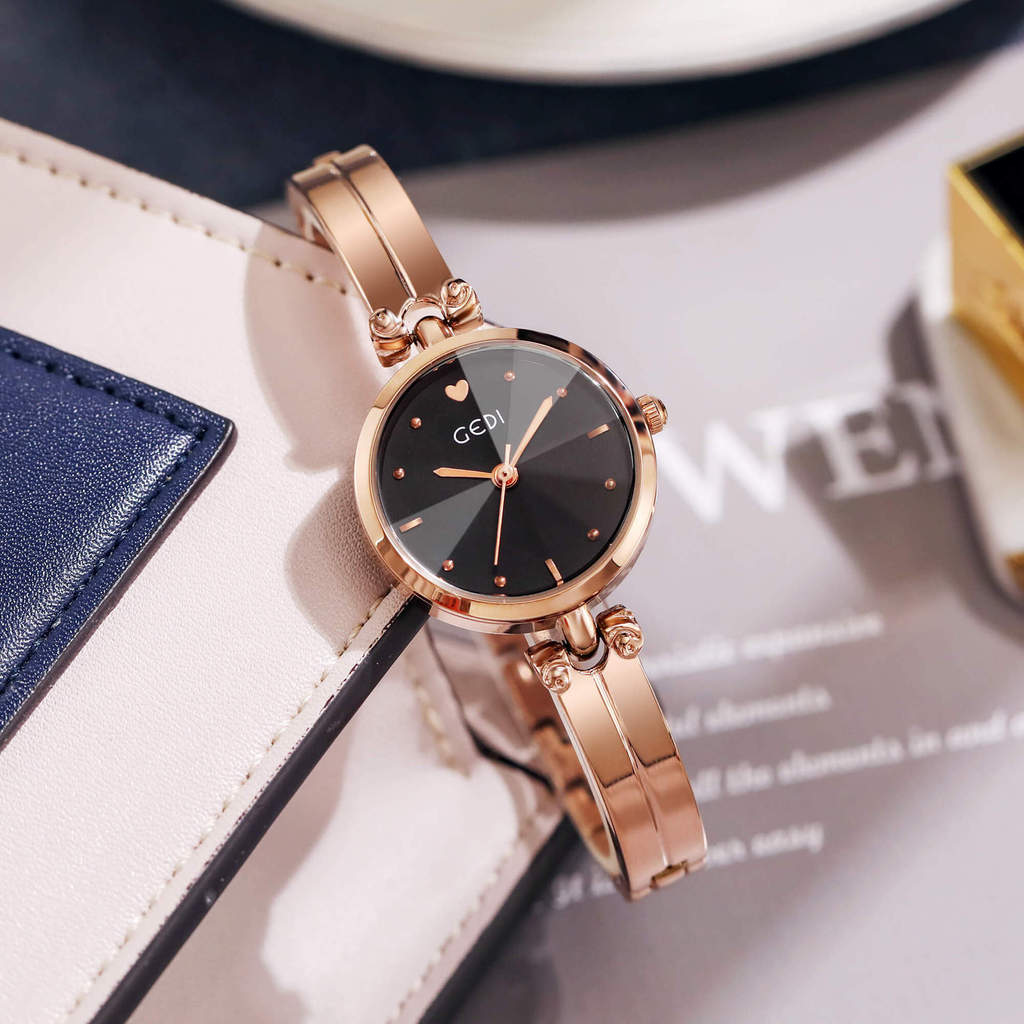 Ladies Quartz Watch With Waterproof Alloy Band And Decorative Dial For Casual Wear
