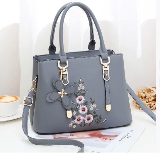 New Women Small Embroidery Flower Handbag Fashi Brand Crossbody Bags Sac A Main Femme De Marque Luxe Cuir Totes