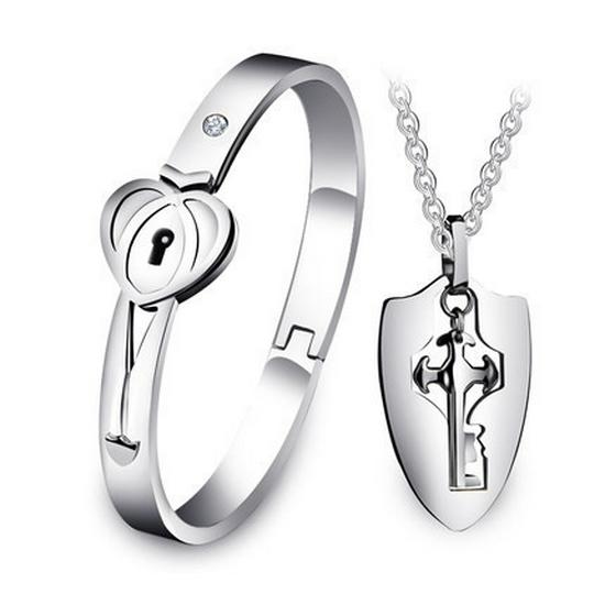 Fly to the Clouds Titanium Steel Couple's Concentric Lock Bracelet & Necklace Set