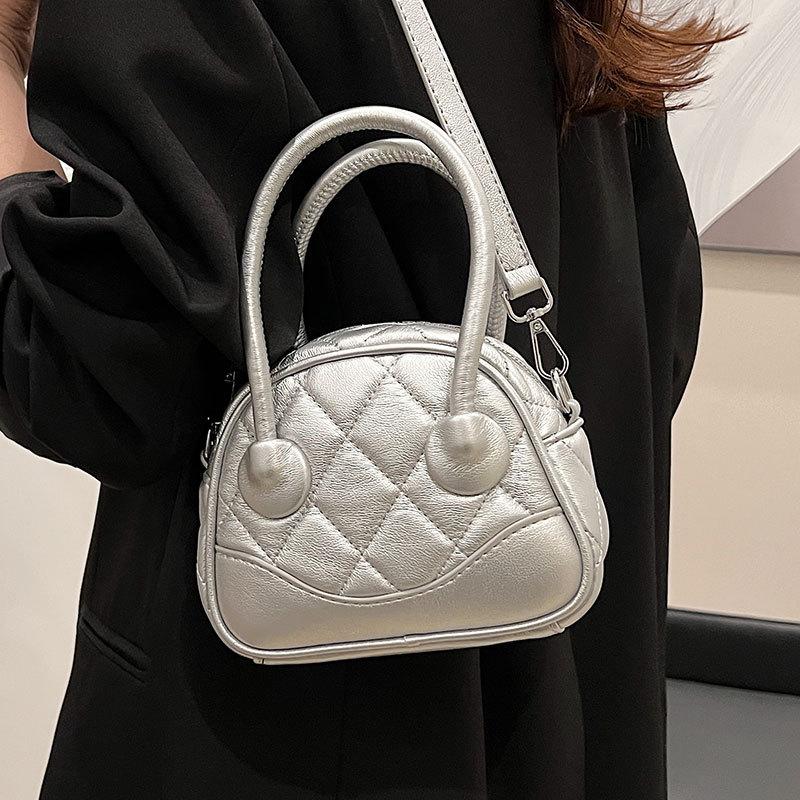 Stylish Simplicity and High Sense Diamond Portable Boston Bag Niche Casual Temperament Versatile Solid Color Messenger Bag