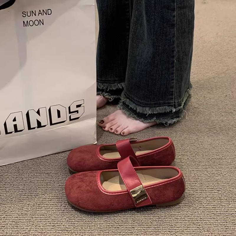 

Мода 2025 Новые Классические Балетки для Женщин Весенние Повседневные Туфли с Ремешком и Пряжкой, Круглый Носок, Милые Модные Туфли для Женщин, Однотонные Повседневные Туфли 39 красный