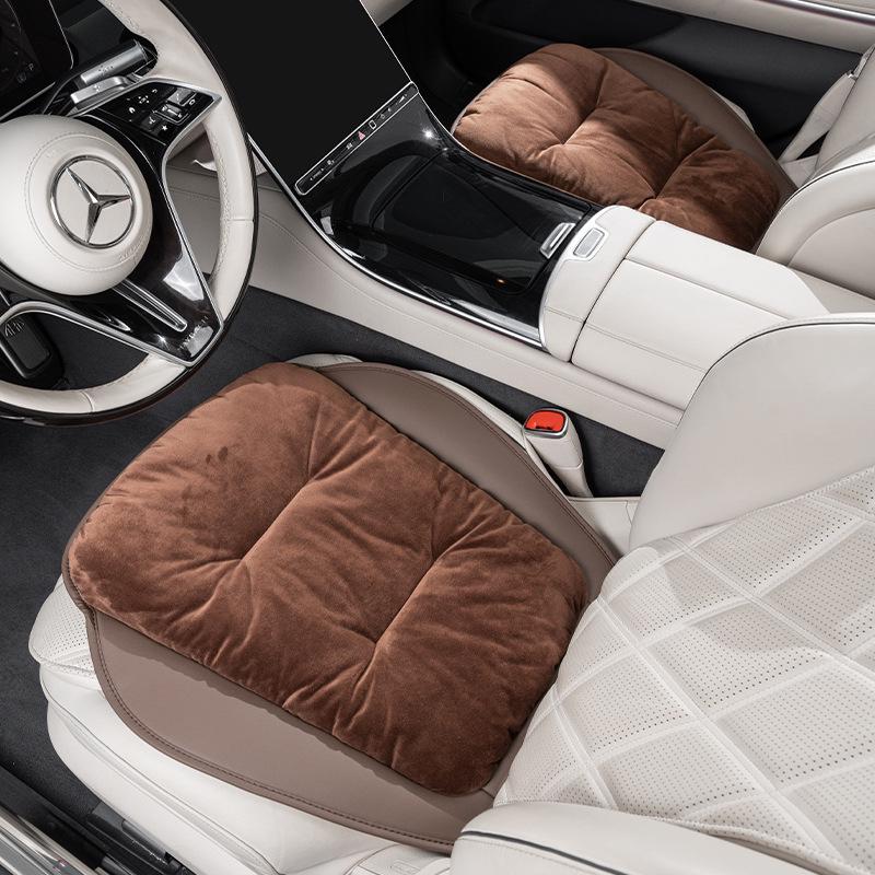 High-End Plush Heated Car Seat Cushion for Autumn and Winter