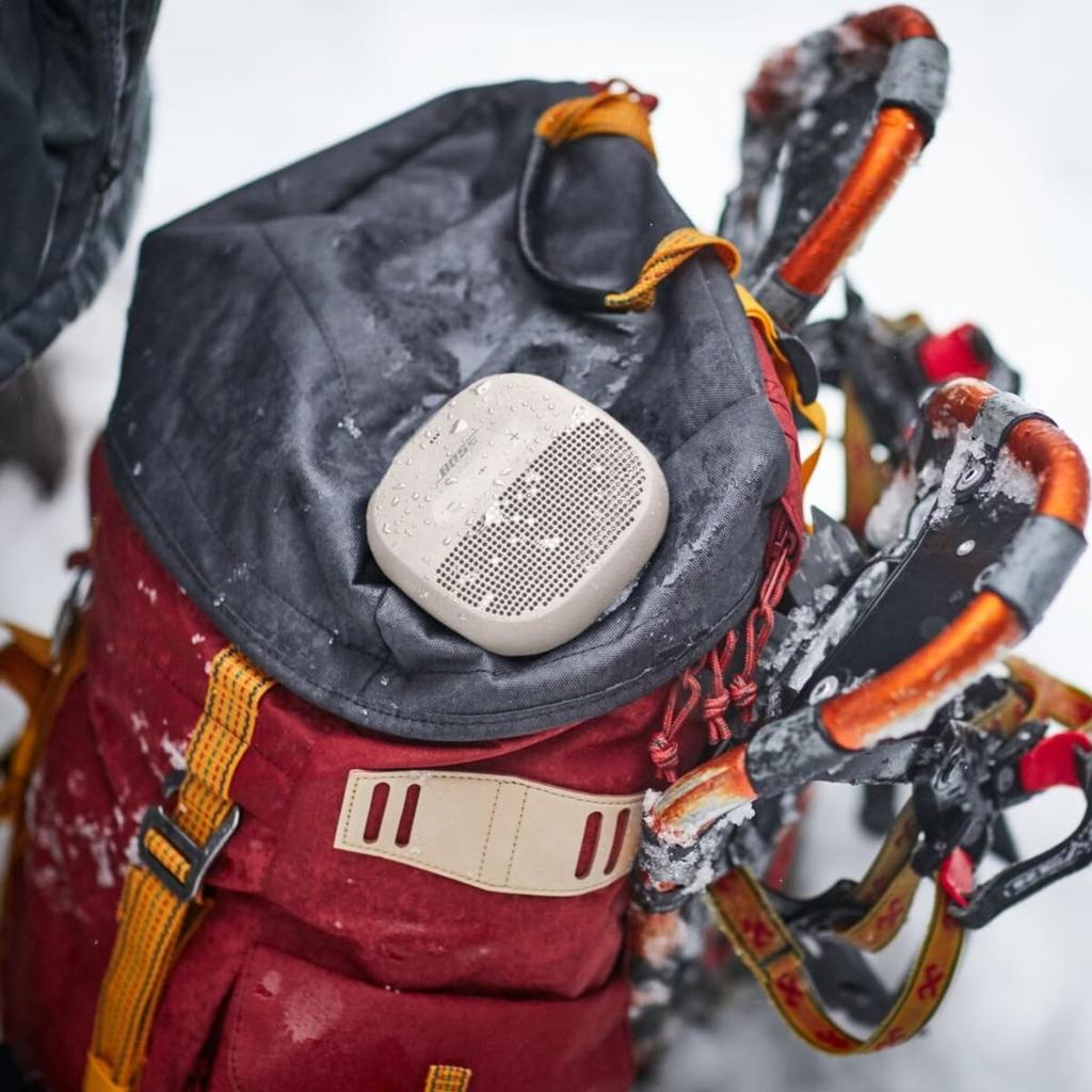 Small Portable Waterproof Speaker with White Smoke Microphone,