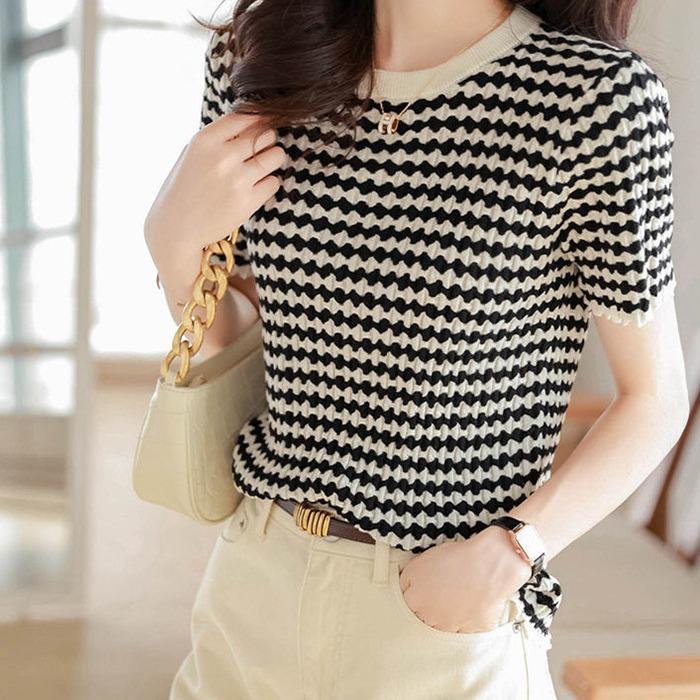 Summer Women s Knitted T-shirt Round Neck Black and White Striped Color Blocked Loose and Versatile White Base Shirt S белый