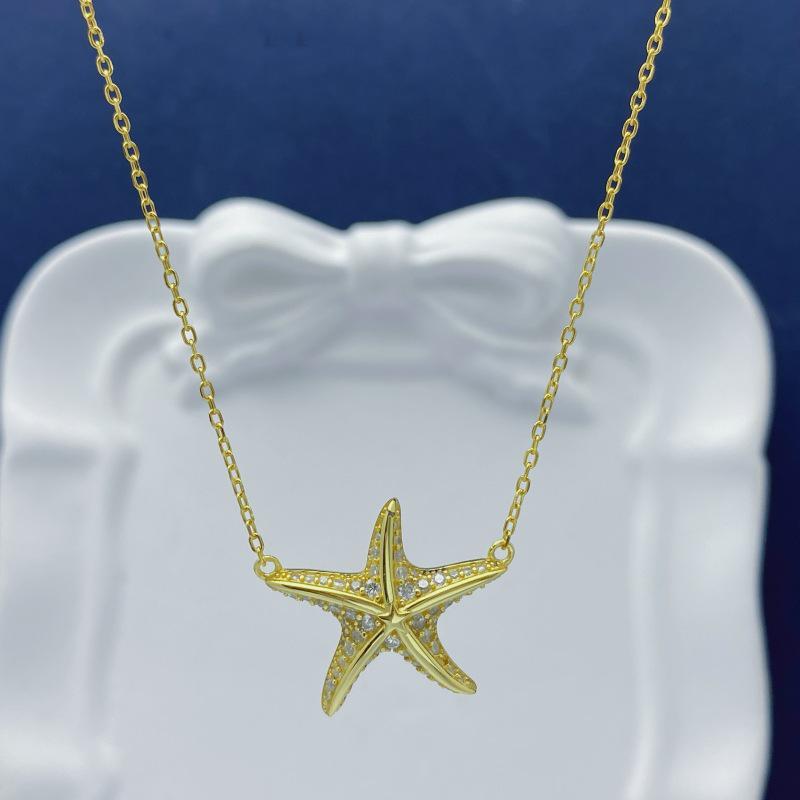 Women's Starfish Necklace: 925 Sterling Silver with Real Gold Electroplating, Exquisite Ocean Series Pendant, Fashionable & Elegant Design.