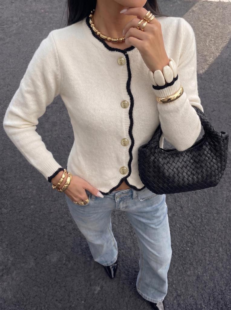Yuehe Cross 2026 Autumn Color Block Knit Cardigan with Gold Buckle