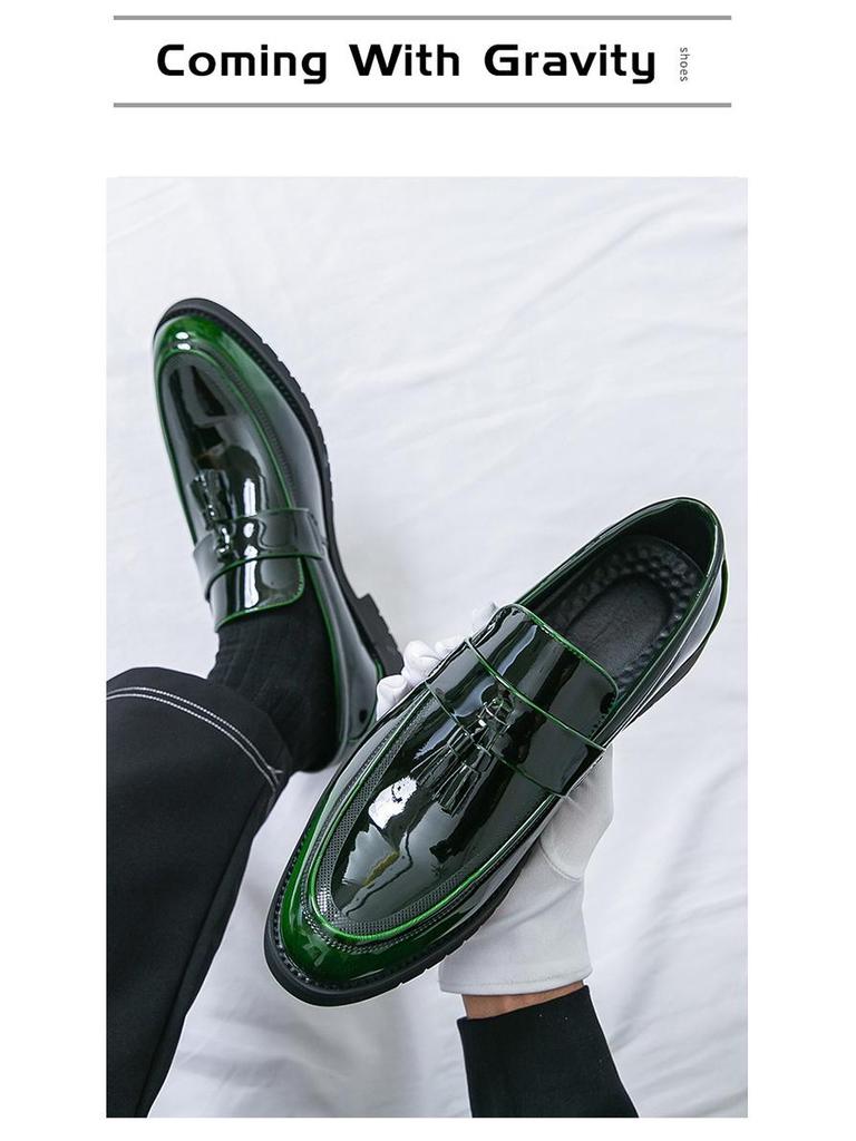 Men's Plus Size Tassel Loafers: Pointed Toe, Slip-On Leather Shoes for Business and Casual Wear in Spring and Autumn.