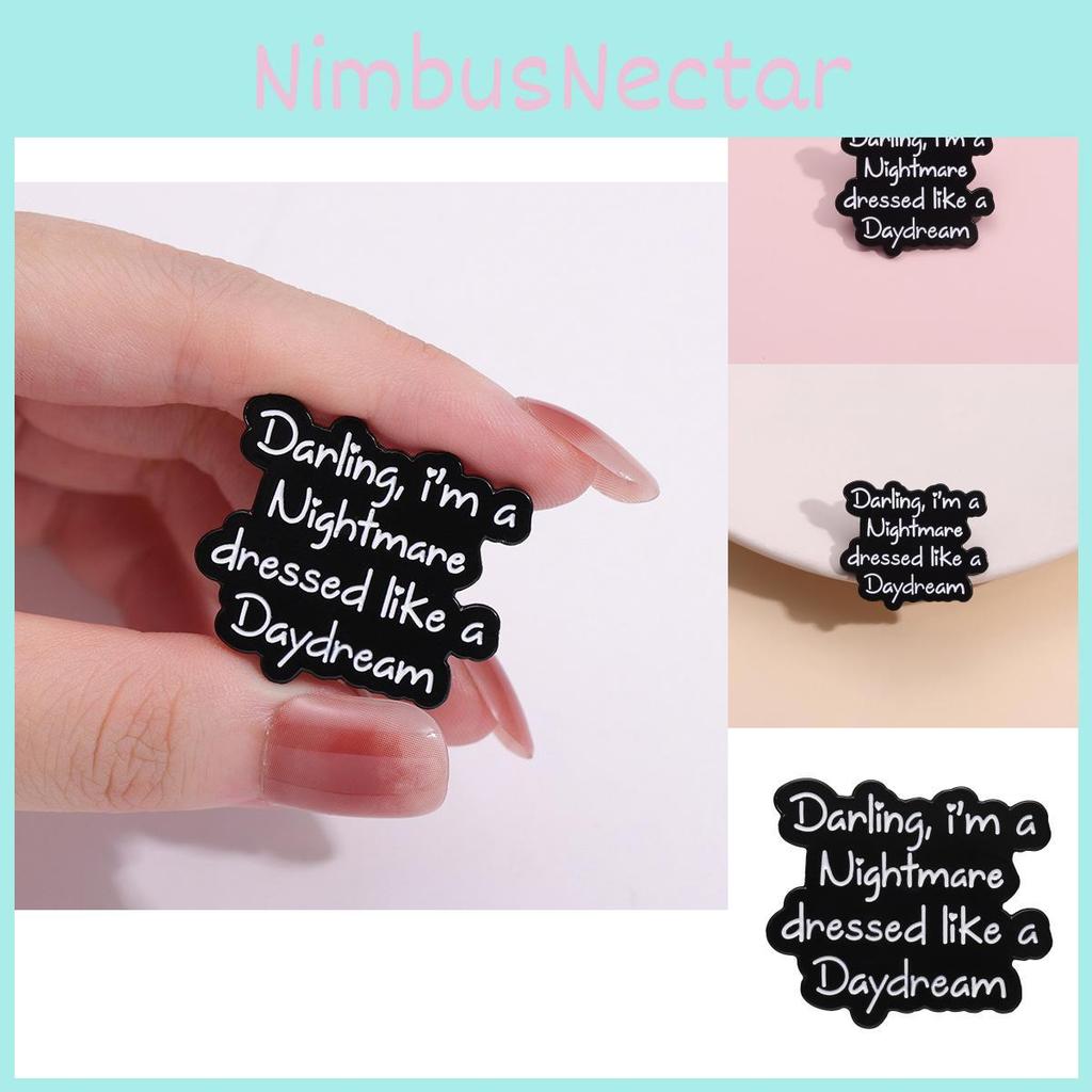 Trendige Cartoon-Buchstabenbrosche für Männer und Frauen Stilvoller Geometrischer Design-Anstecker 2023