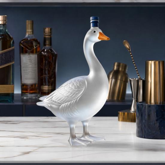 Goose Shaped Glass Decanter, 3D Sculpted Whiskey Bottle with Stopper, 350ml Art Deco Carafe for Bourbon Wine, Home Bar Decor Gift
