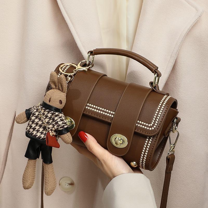 Bag autumn and winter women's messenger new versatile high-end light luxury mini bag niche leather women's bag luggage