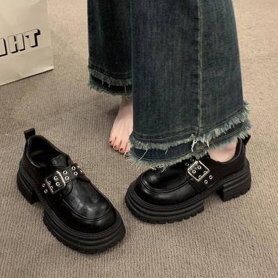 Heiß verkaufende 2025 Schuhe im neuen Stil Damen Süße Stoff-Loafer Dicke Sohle Erhöhter Absatz Vintage Schwarz Rutschfest Kleinleder