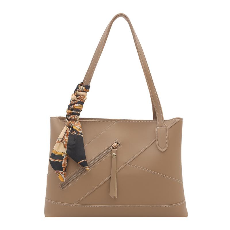 

Retro contrasting color large-capacity handbag women s seasonal new niche commuter tote bag fashionable versatile underarm bag хаки