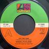 7inch Record AVERAGE WHITE BAND  Cut The Cake K10605 Atlantic 1975 UK SoulFunk Used