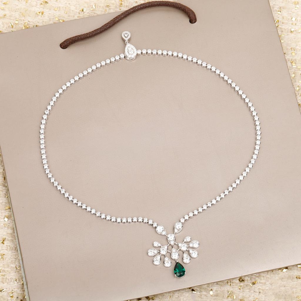 Hot Brand Vintage Water Drop Necklace Luxury Jewelry For Women Designer Pendant Elegance Pure 925 Sliver Party Diamond Necklaces