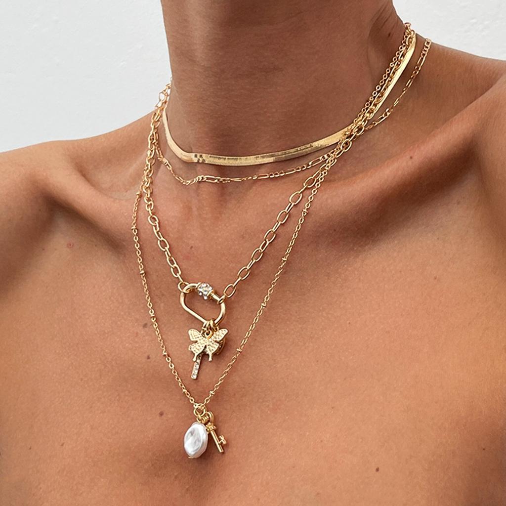 Wind Metal Sequined Butterfly Necklace, Fashionable Imitation Pearl Snake Bone Chain Stacked Collarbone Necklace