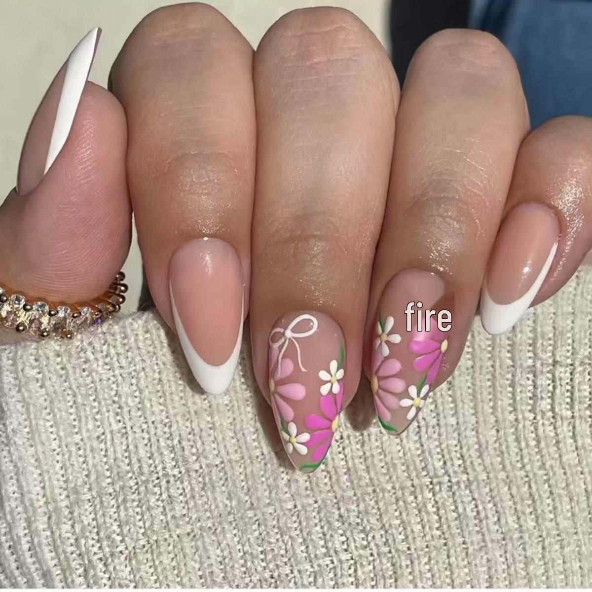 

Frosted Pink Floral Short Nail Art Pieces – Cute European & American Style