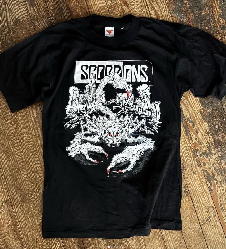 Vintage 1990-91 Scorpions Tease Me Please Me Tour Band Tee Reprint All Size XL
