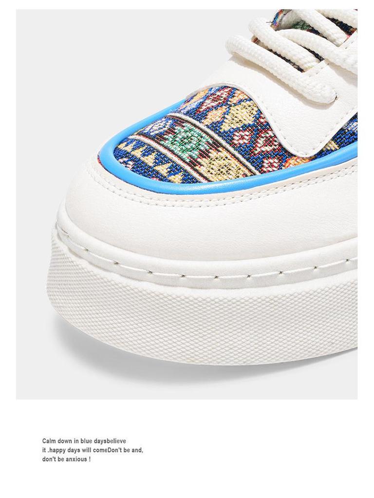 Men's Korean Style Thick Sole White Canvas Shoes - Breathable, Trendy & Versatile for Casual Wear