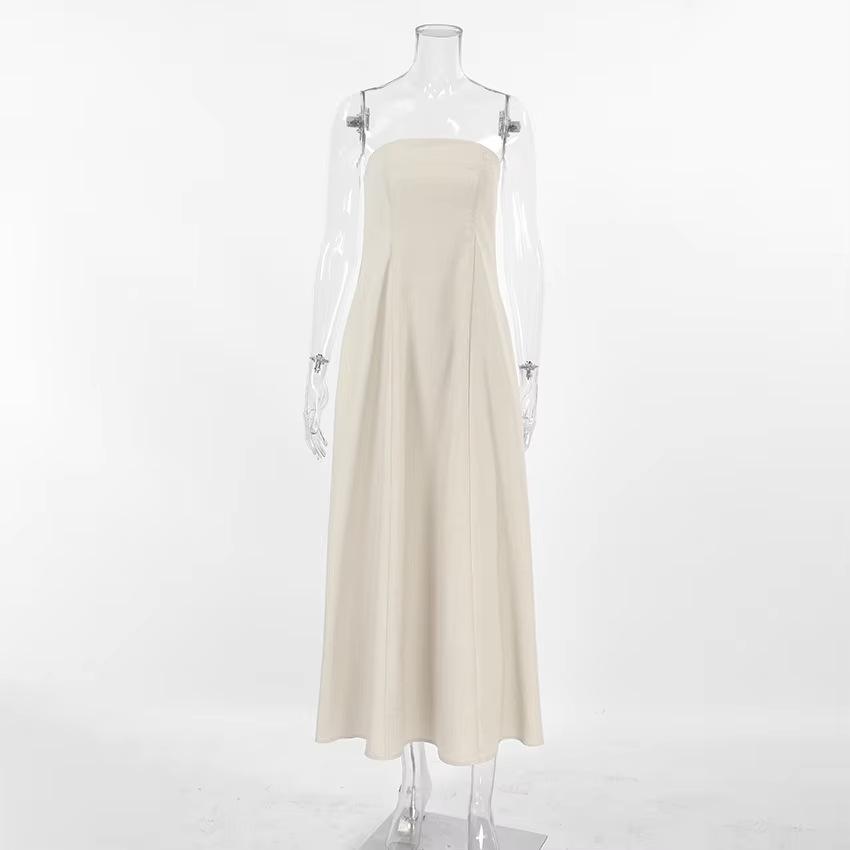 Autumn 2024 European & American Strapless Solid Color Slimming Dress with Personalized Design