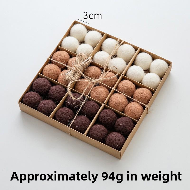 New Arrival Fashion Glass Christmas Ornaments Santa Snowman Pendant for Xmas Tree Deco Perfect Christmas Gift