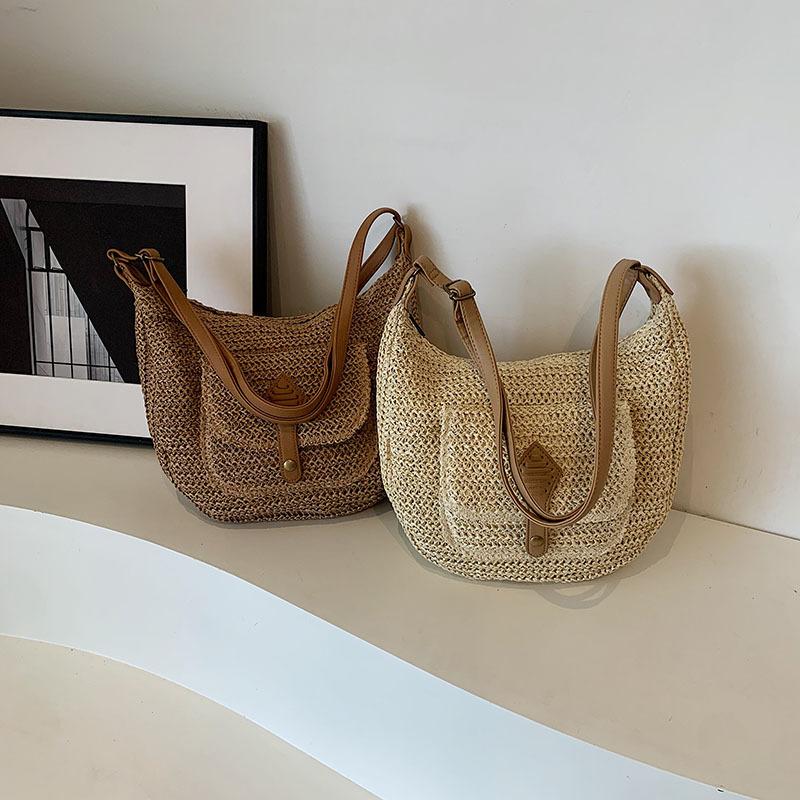 Vintage Straw Woven Bag Women's Summer Seaside Vacation Beach  Shoulder Messenger Bag Underarm Saddle Woven Big Bag