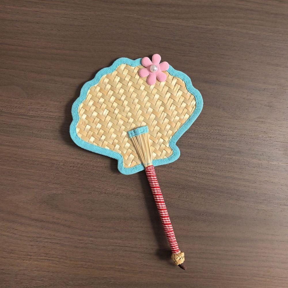 Shell-shaped Hand-Woven Fan Cute with Hanging Hoop Decorative Handheld Fans Natural Eco-Friendly Hand Braided Fan Home Decor