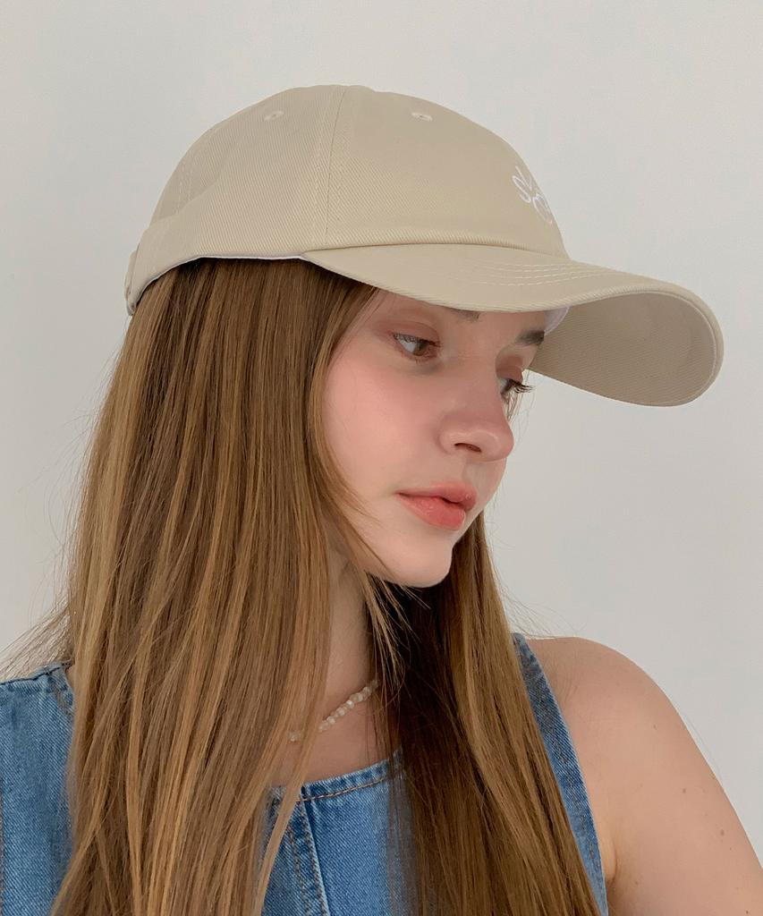 Baseukala Vasc Logo Stitch Embroidered Ball Cap Beige