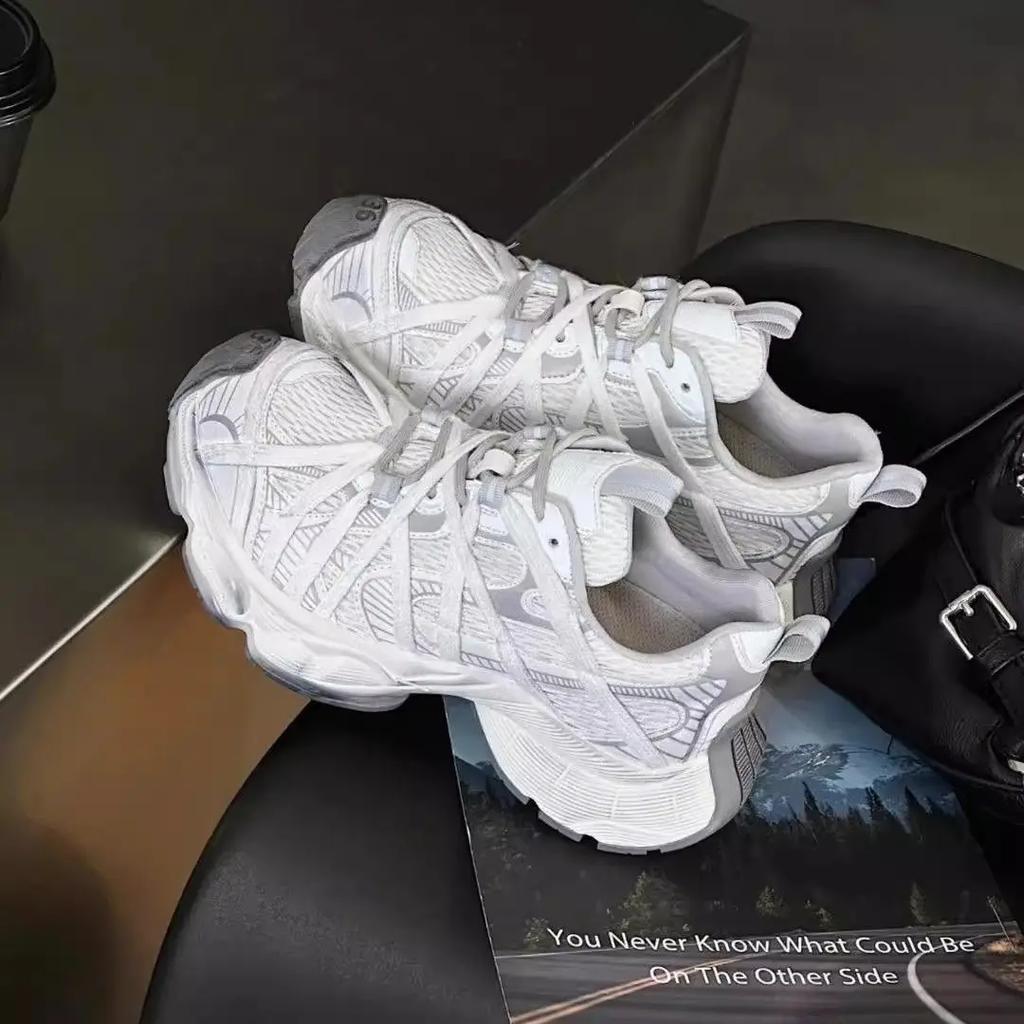 Spring Summer New Style Men Women Dad Shoes Thick Bottom Net Surface Sports Shoes Trendy Versatile Breathable Tie Shoes