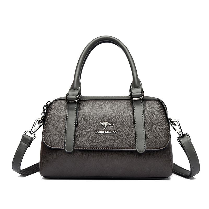 A Retro and Fashionable Single-shoulder Crossbody Handbag A High-end Women's Bag