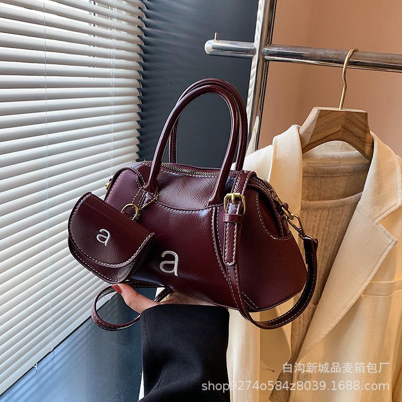 

Premium texture fashionable retro portable small bag women s 2025 new trendy temperament versatile single shoulder crossbody small square bag бордовый