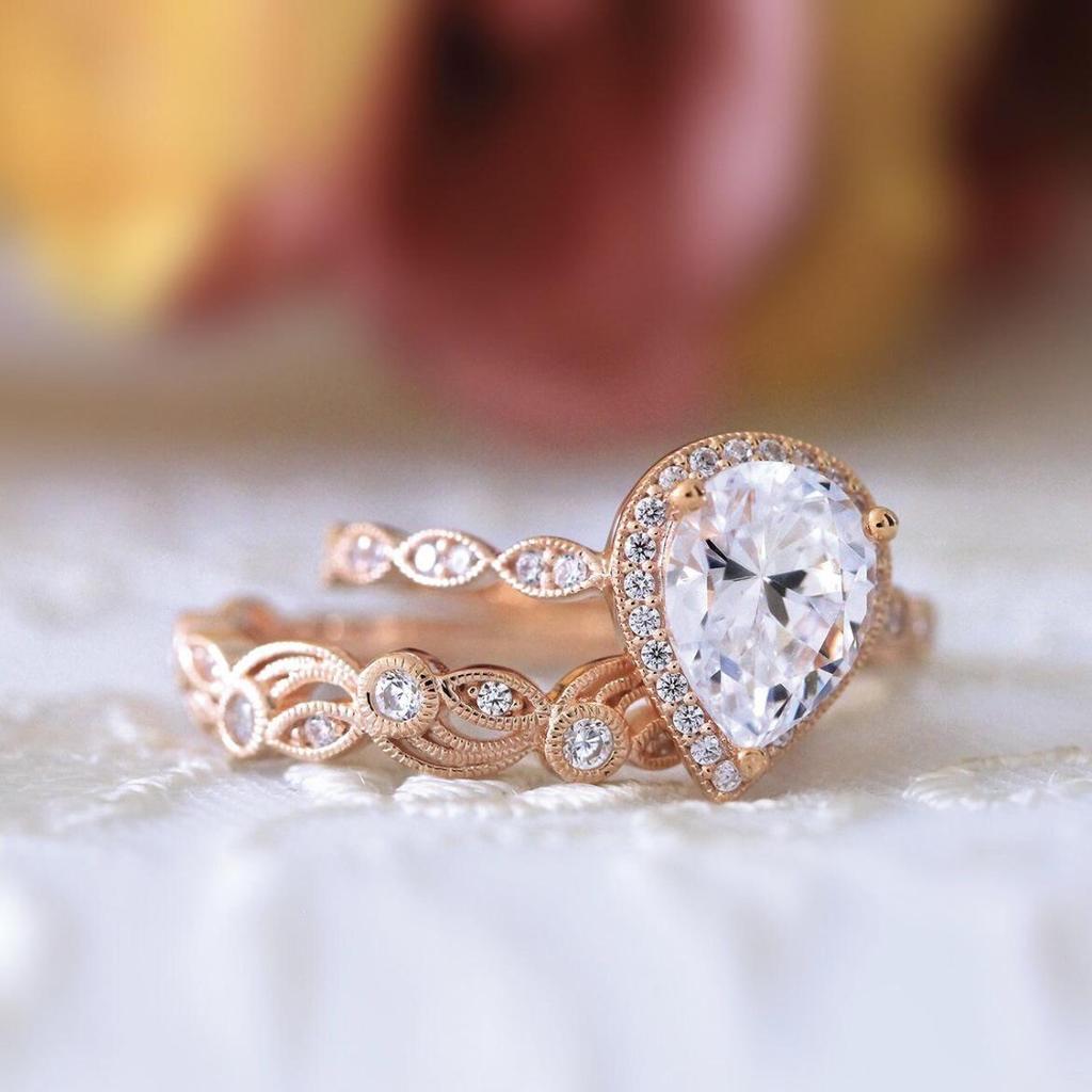 San Jie Zirconia Stackable Ring with Rhinestone-Inlaid Hollow Floral Design - European & American Fashion Engagement Jewelry